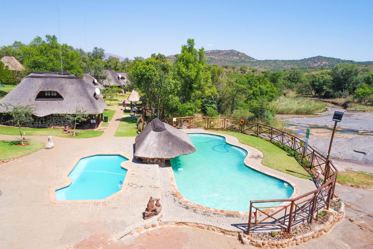 Thandabantu Game Lodge Roossenekal Exterior photo